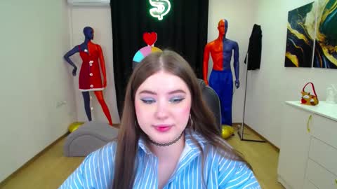 Snapshot of nicolefoxery chatting on 02.25.25 nicolefoxery online show from 02.25.25