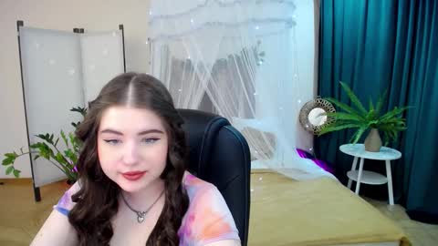 Snapshot of nicolefoxery chatting on 03.04.25 nicolefoxery online show from 03.04.25