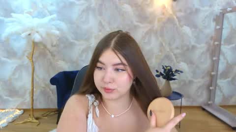 Snapshot of nicolefoxery chatting on 09.09.25 nicolefoxery online show from 09.09.25