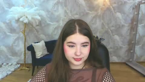 Snapshot of nicolefoxery chatting on 09.19.25 nicolefoxery online show from 09.19.25