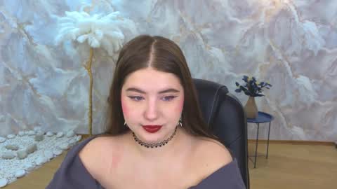 Snapshot of nicolefoxery chatting on 10.17.25 nicolefoxery online show from 10.17.25