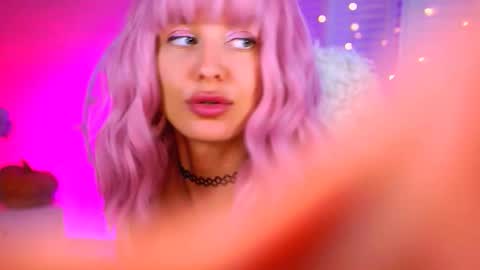 Snapshot of nicolemoonn chatting on 10.31.25 online November 28 from 16 to 20 November 29 from 12 to 20 December 3 and 5 from 12 to 20 December 7 and 8 from 04 to 08 GMT online show from 10.31.25