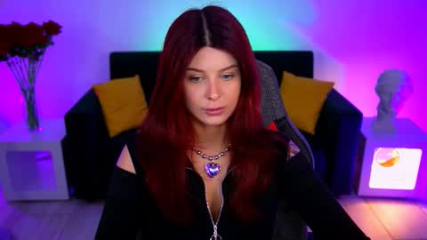 Snapshot of nicolemoonn chatting on 11.30.25 online November 28 from 16 to 20 November 29 from 12 to 20 December 3 and 5 from 12 to 20 December 7 and 8 from 04 to 08 GMT online show from 11.30.25