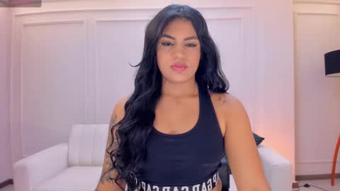 Nicole Sanz online show from 02.24.25
