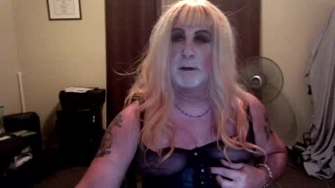 Snapshot of nicolescdfantasies chatting on 06.21.26 Nicole CD online show from 06.21.26
