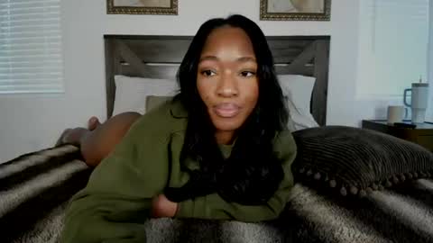 Nicole online show from 08.05.26