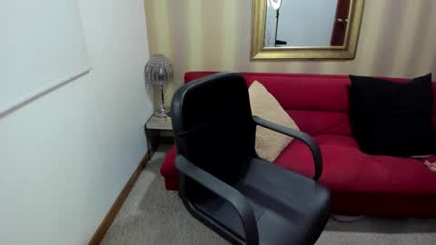 Nicolettcolin  online show from 11.05.25