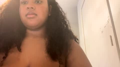 Snapshot of nicolette356 chatting on 10.01.25 nicolette356 online show from 10.01.25