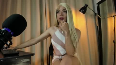 Nicol  online show from 02.05.25