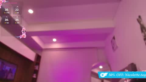 Nicol  online show from 09.21.25