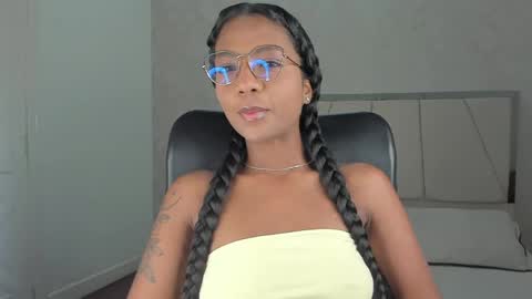 Nicol  online show from 04.11.26