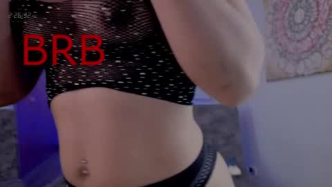 Nicoll  Independent model online show from 05.16.26
