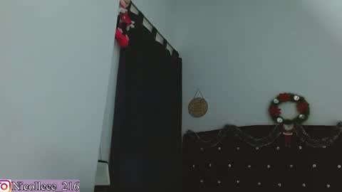 Snapshot of nicolle_sabinas chatting on 12.15.24 Nicolle online show from 12.15.24