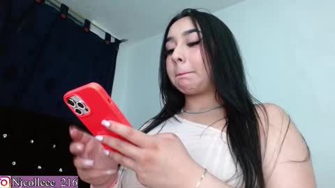 Snapshot of nicolle_sabinas chatting on 02.16.25 Nicolle online show from 02.16.25