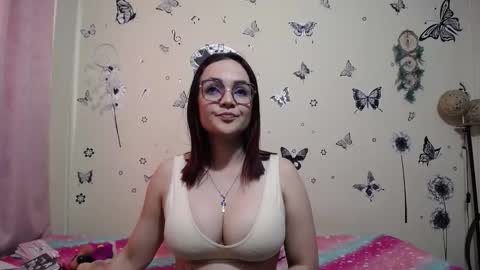 nicolle_sky online show from 12.02.25