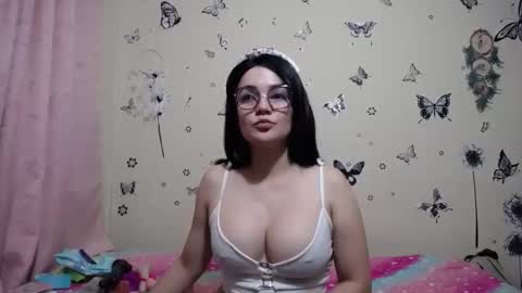 nicolle_sky online show from 03.14.26