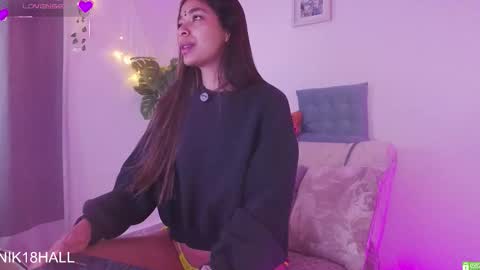 Nicolle online show from 02.25.26