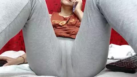 Snapshot of nicolleowens chatting on 02.14.26 NICOLLE online show from 02.14.26