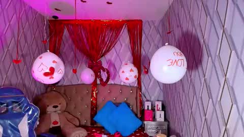 Snapshot of nicolletaylorq chatting on 02.15.26 Nicolle Miley online show from 02.15.26