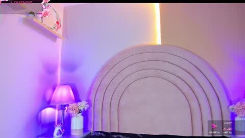 Snapshot of nicolmeyer chatting on 03.10.25 Nicol online show from 03.10.25