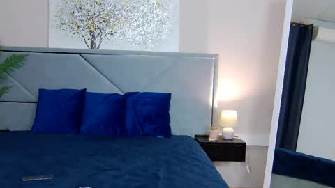 NicolRos online show from 10.27.25