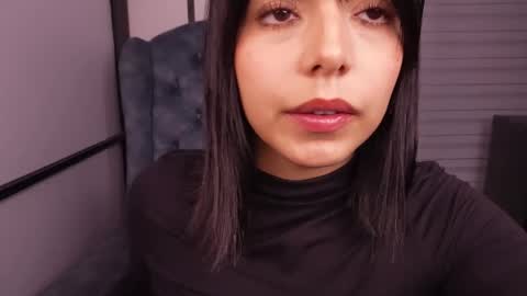 NicolRoss online show from 11.23.25