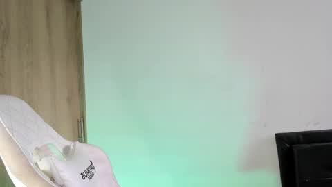 Nicol online show from 12.20.25