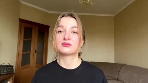 Mila online show from 10.06.25