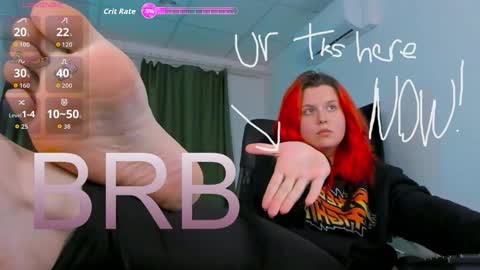 Snapshot of nielletablossom chatting on 10.22.25 Nellie online show from 10.22.25