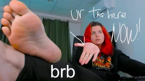 Snapshot of nielletablossom chatting on 11.06.25 Nellie online show from 11.06.25