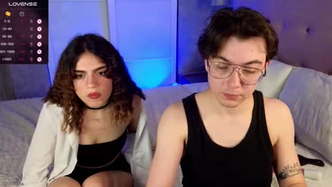 Snapshot of nightfloat chatting on 03.10.25 Daisy nd Tyler 3 online show from 03.10.25