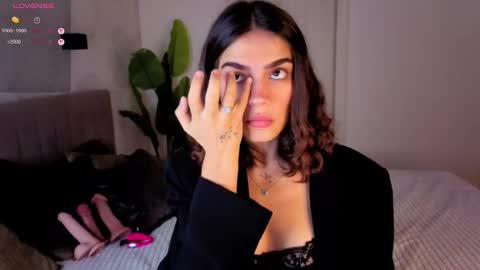 Snapshot of nightfloat chatting on 09.19.25 Daisy nd Tyler 3 online show from 09.19.25