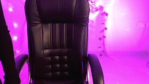 nightqueen107446 online show from 02.22.25