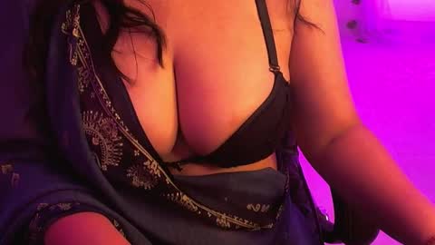 nightqueen107446 online show from 10.16.25