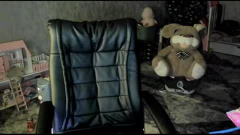 nigo_nika online show from 04.23.26