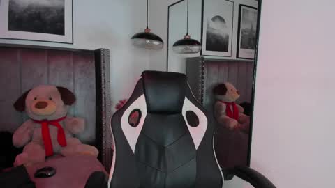 niick_twink online show from 09.11.25