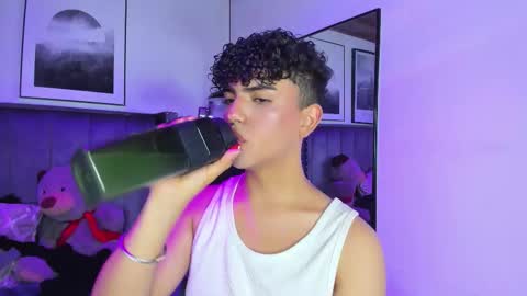 niick_twink online show from 10.20.25