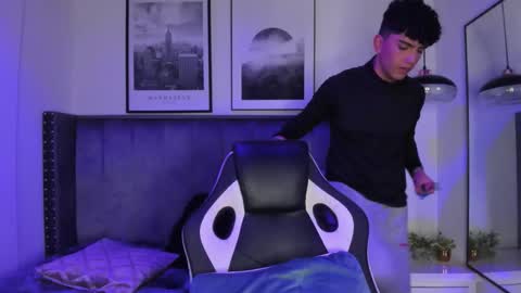 niick_twink online show from 11.05.25