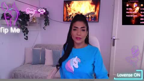 Snapshot of niickylovee chatting on 02.09.26 Nicolle Bustamante online show from 02.09.26
