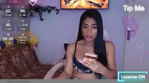 Snapshot of niickylovee chatting on 03.04.26 Nicolle Bustamante online show from 03.04.26
