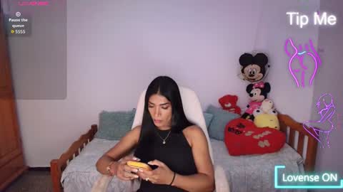 Snapshot of niickylovee chatting on 06.22.26 Nicolle Bustamante online show from 06.22.26