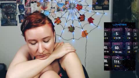 Snapshot of nika_fuchs chatting on 11.19.25 Nika online show from 11.19.25