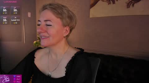 Nika online show from 12.08.24