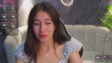 Snapshot of nikka_tx chatting on 12.17.25 Online 2200 to 600 online show from 12.17.25