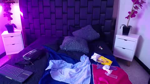 Nikkenyx online show from 02.16.25