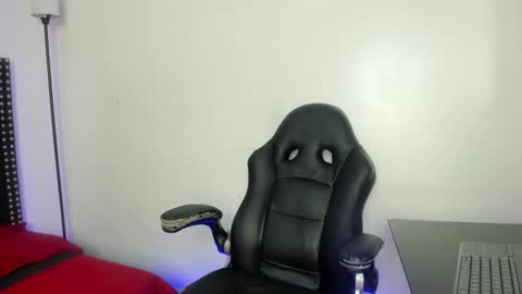 Nikkenyx online show from 02.24.25