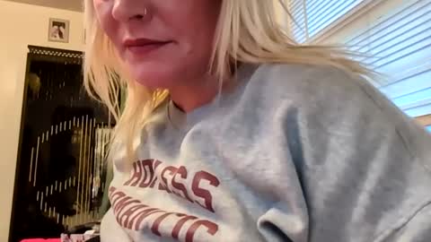 nikki32313 online show from 05.08.26