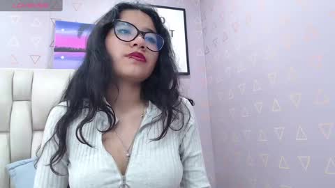 Snapshot of nikki_333 chatting on 12.02.24 Nilly online show from 12.02.24