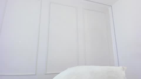 Snapshot of nikki_angel_ chatting on 12.21.24 NIkki Angel online show from 12.21.24