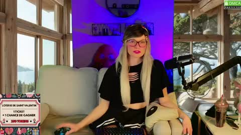 Snapshot of nikki_goldberg chatting on 03.01.26 Kitty Chatte online show from 03.01.26